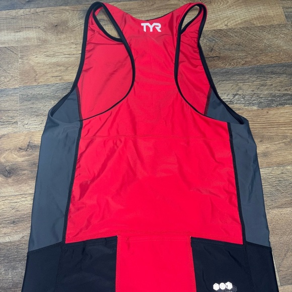 TYR Triathlon Sleeveless Zip-Up Top - Size XL - Picture 2 of 6